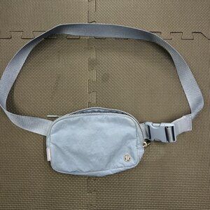 Lululemon Everywhere Belt Bag Light Blue Adjustable Strap Zip Closure